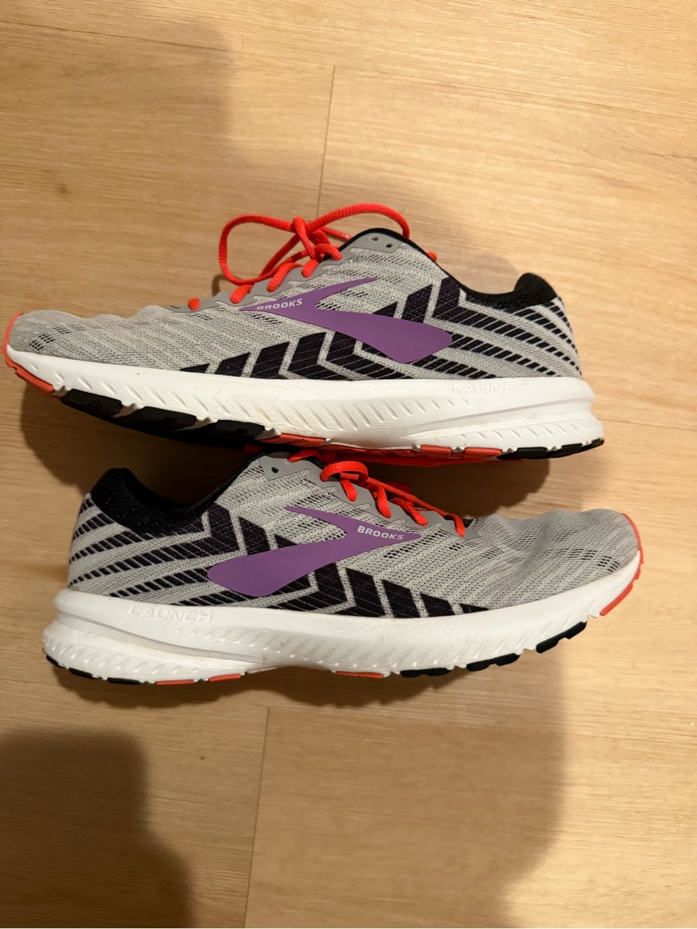 Brooks Launch 6 Women Sz 9.5 B